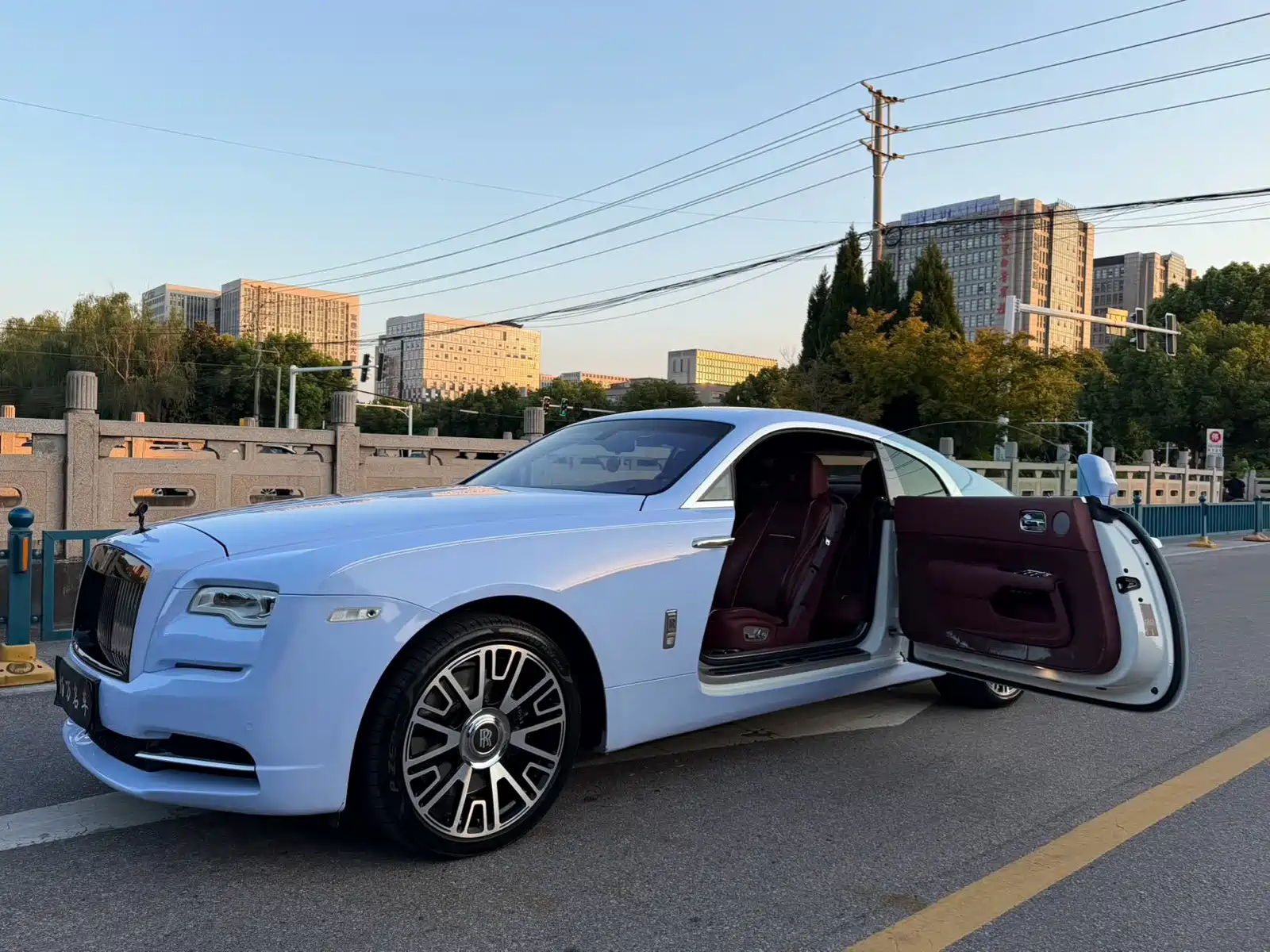 Фото 4 - Rolls-Royce Wraith