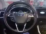 Фото 11 - Ford Edge