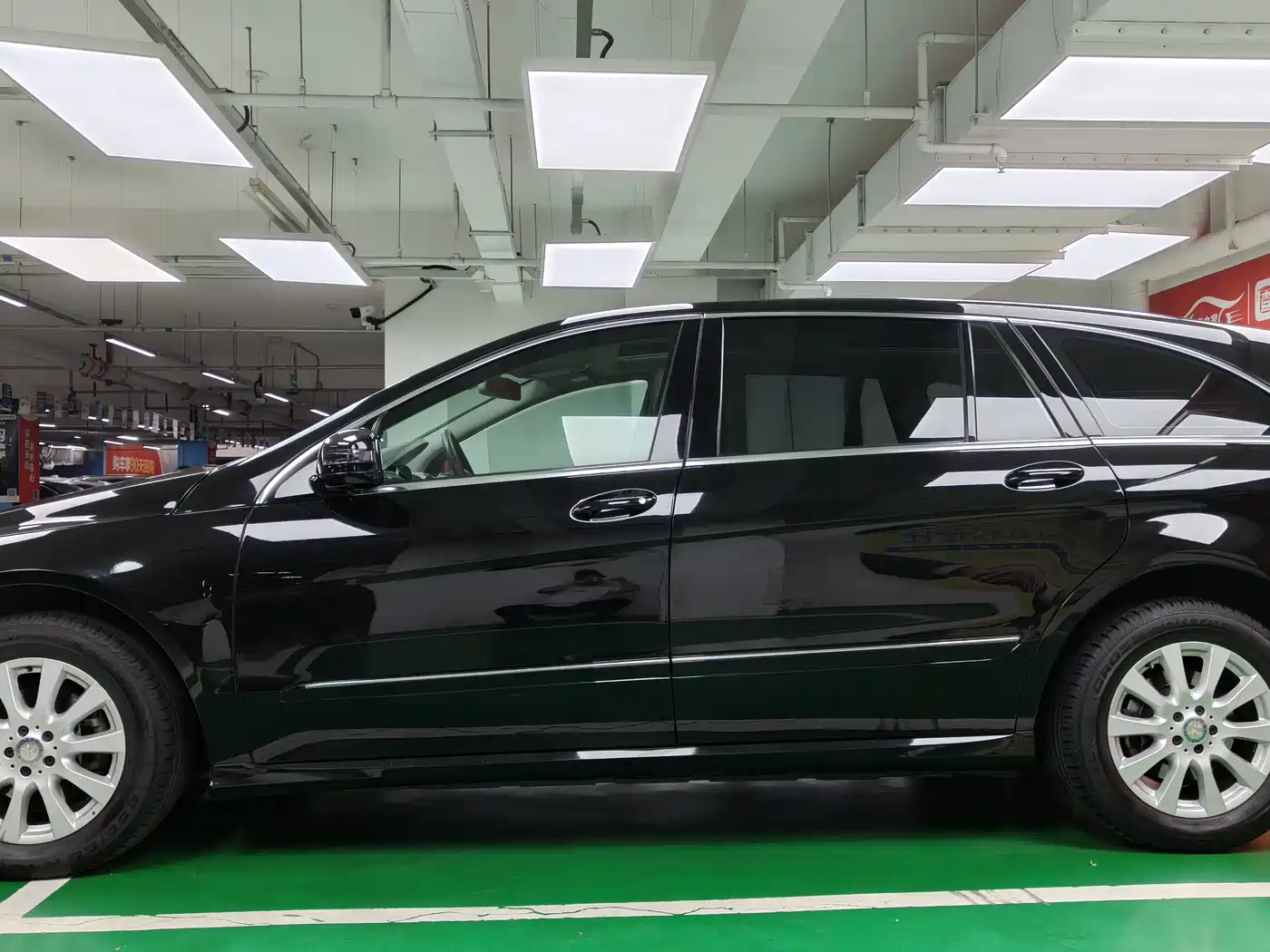 Mercedes-Benz R-Class 2014 R 320 4MATIC Business фото 8