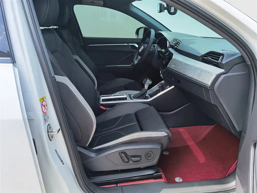 Audi Q3 Sportback 2024 35 TFSI Progressive фото 22