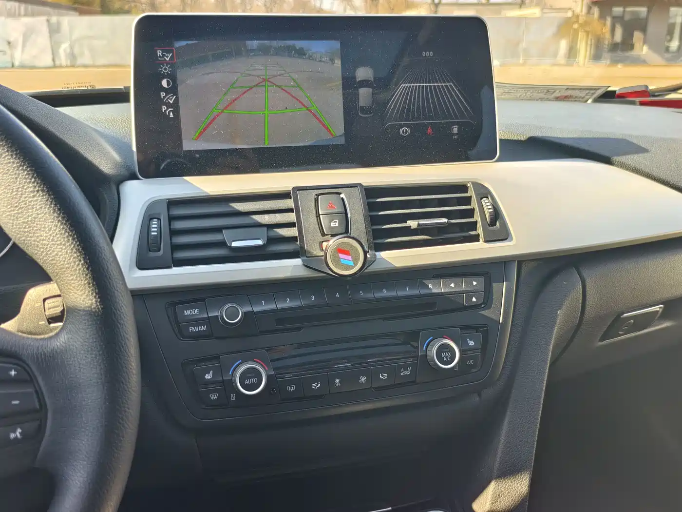 BMW 3 Series GT 2013 Model 320i Leading фото 14