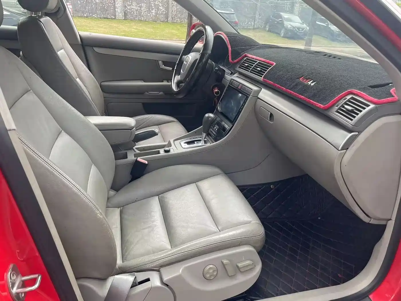 Audi A4 2006 1.8T Leading фото 9