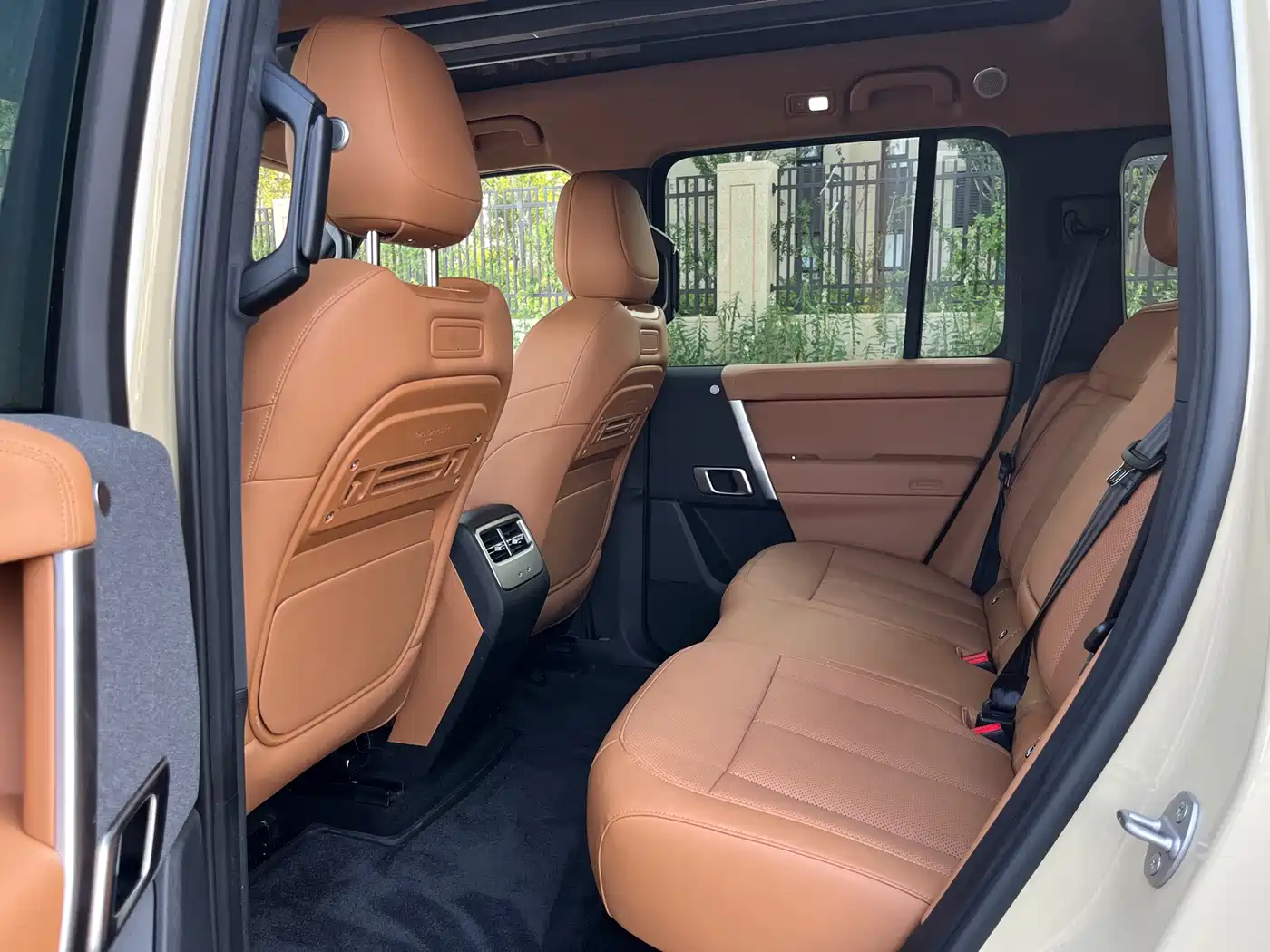 iCAR V27 2026 2026 200KM AWD Falcon 500