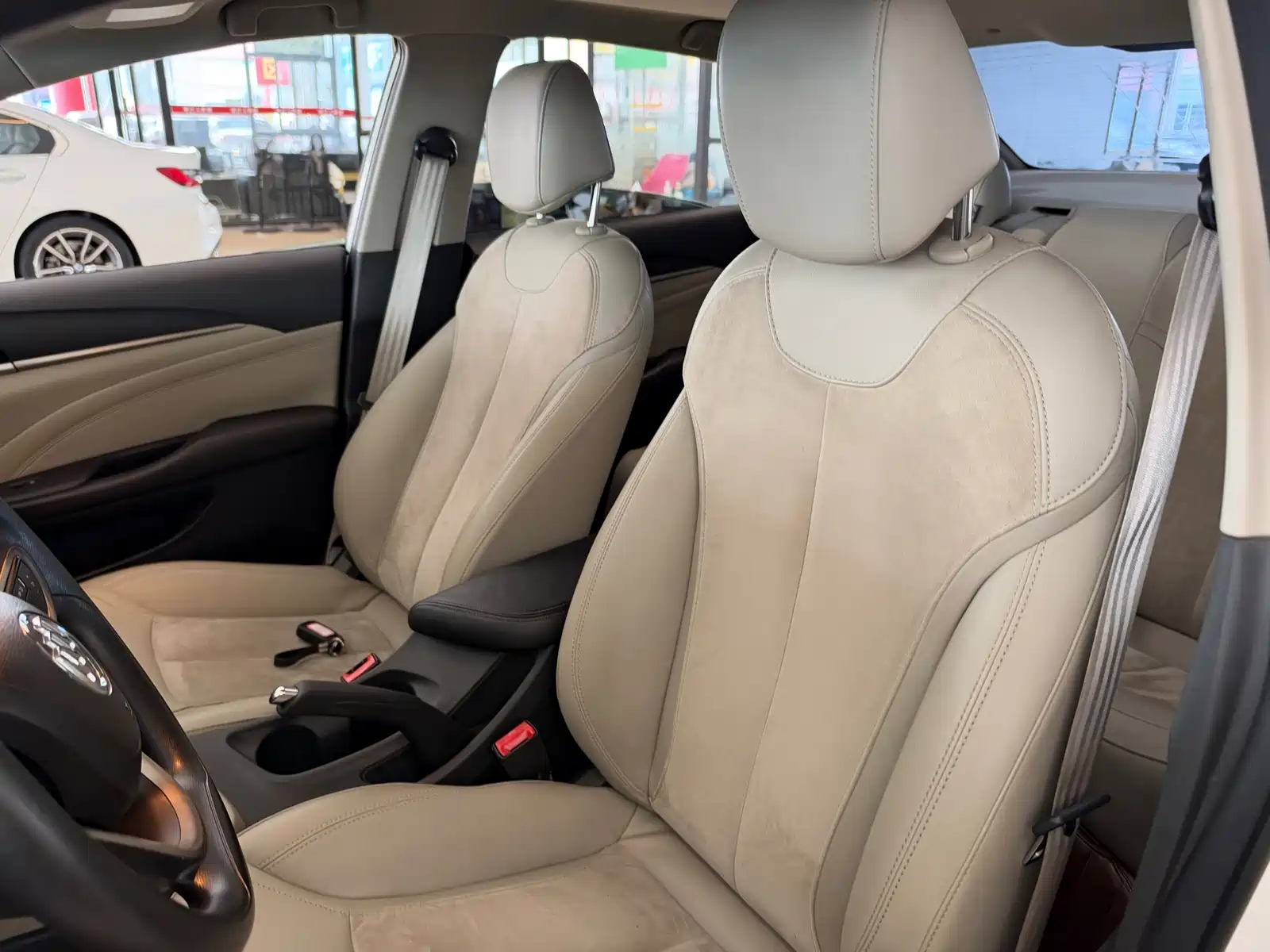Фото 14 - Buick Excelle