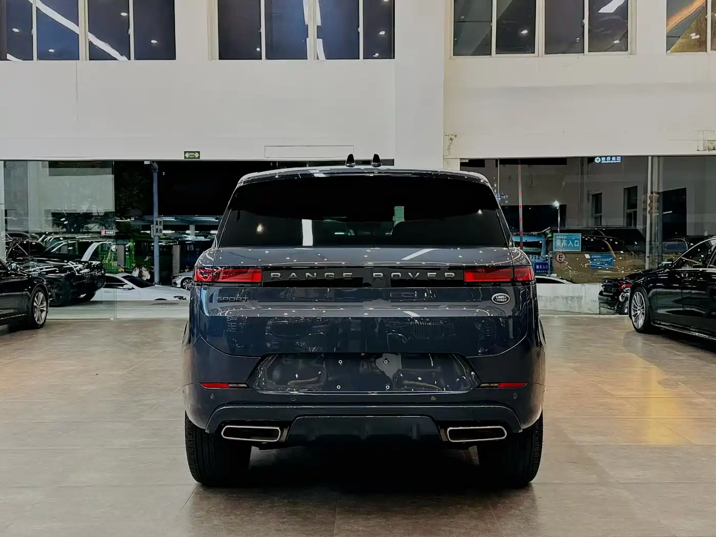 Land Rover Range Rover Sport 2023 400PS Dynamic SE фото 5