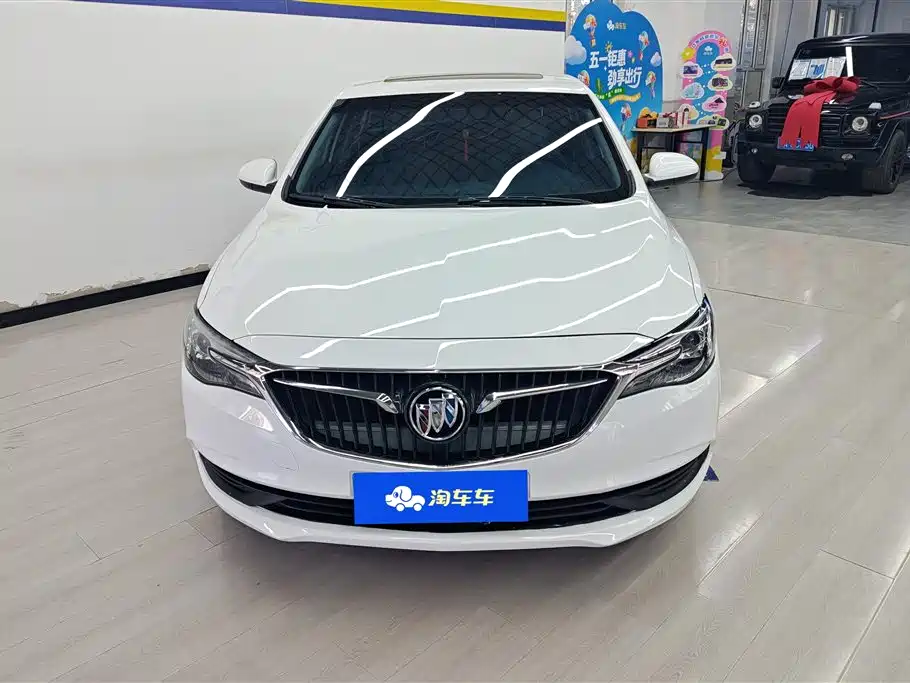 Buick Excelle 2018 15T Dual Clutch Elite (China V) фото 2
