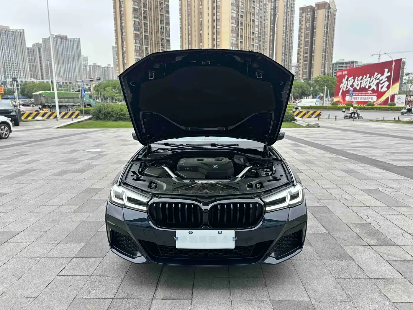 BMW 5 Series 2021 530Li Leading M Sport Package фото 30