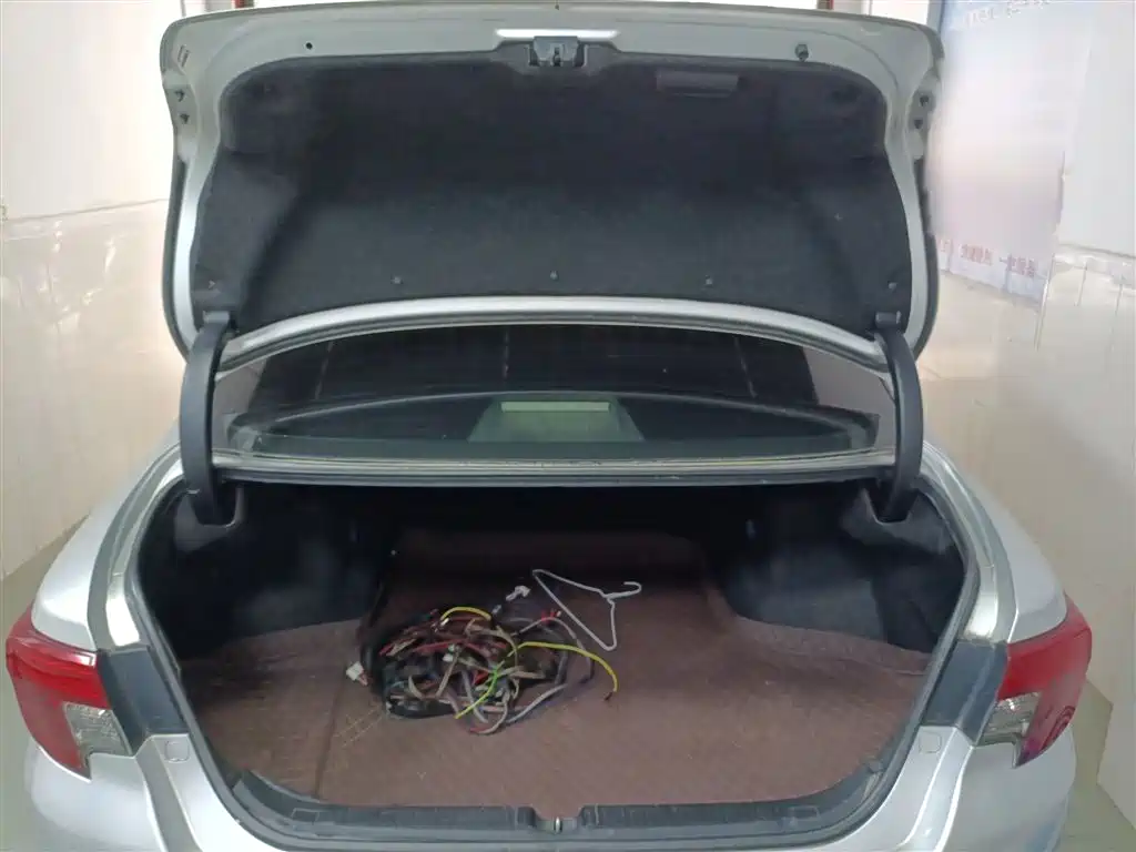 Toyota Reiz 2013 2.5V Premium Edition фото 12