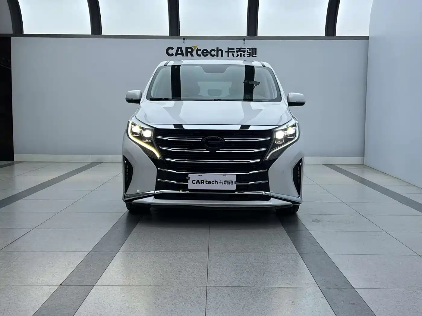 GAC Trumpchi Trumpchi M8 2021 Leading Show Series 390T Prestige Edition