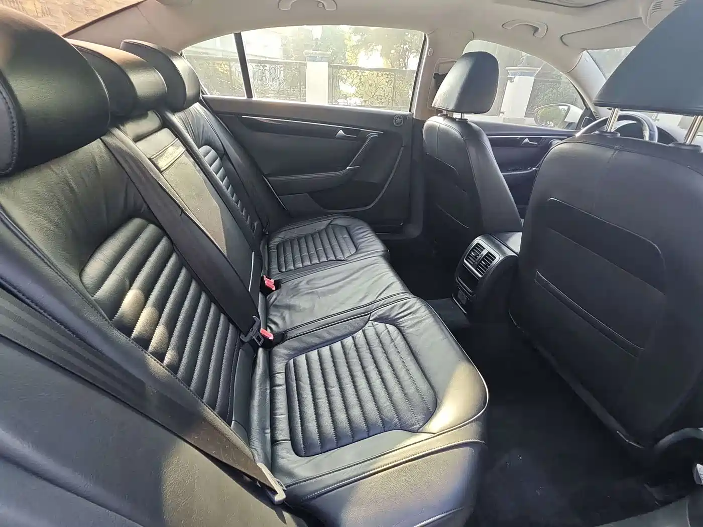 Volkswagen Magotan 2013 1.8TSI Luxury фото 10