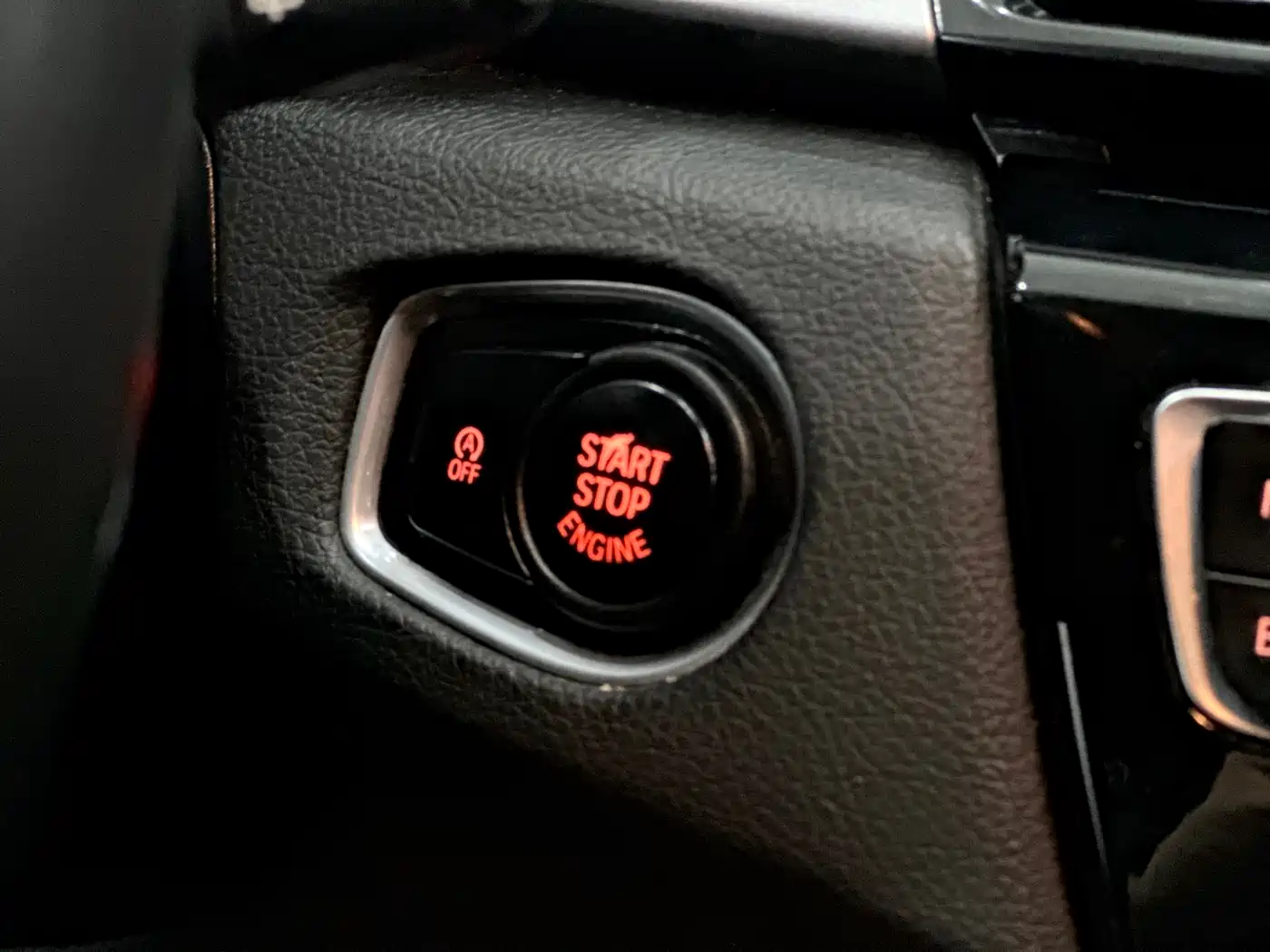 BMW 2 Series Gran Tourer 2015 218i Leading фото 10