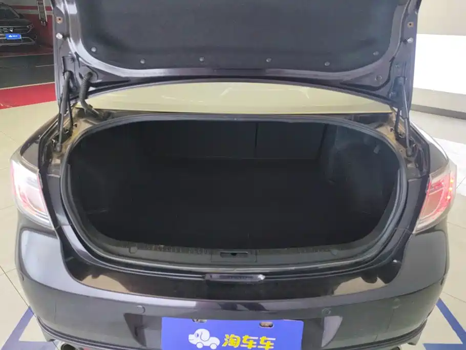 Mazda Ruiyi 2013 2012 2.0L Automatic Elite Edition