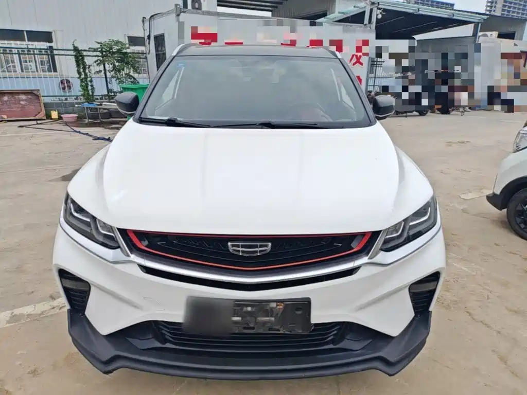 Фото 3 - Geely Coolray
