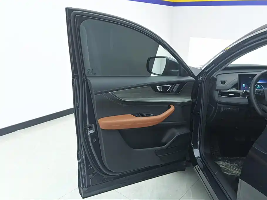 CHERY TIGGO 8 PLUS
