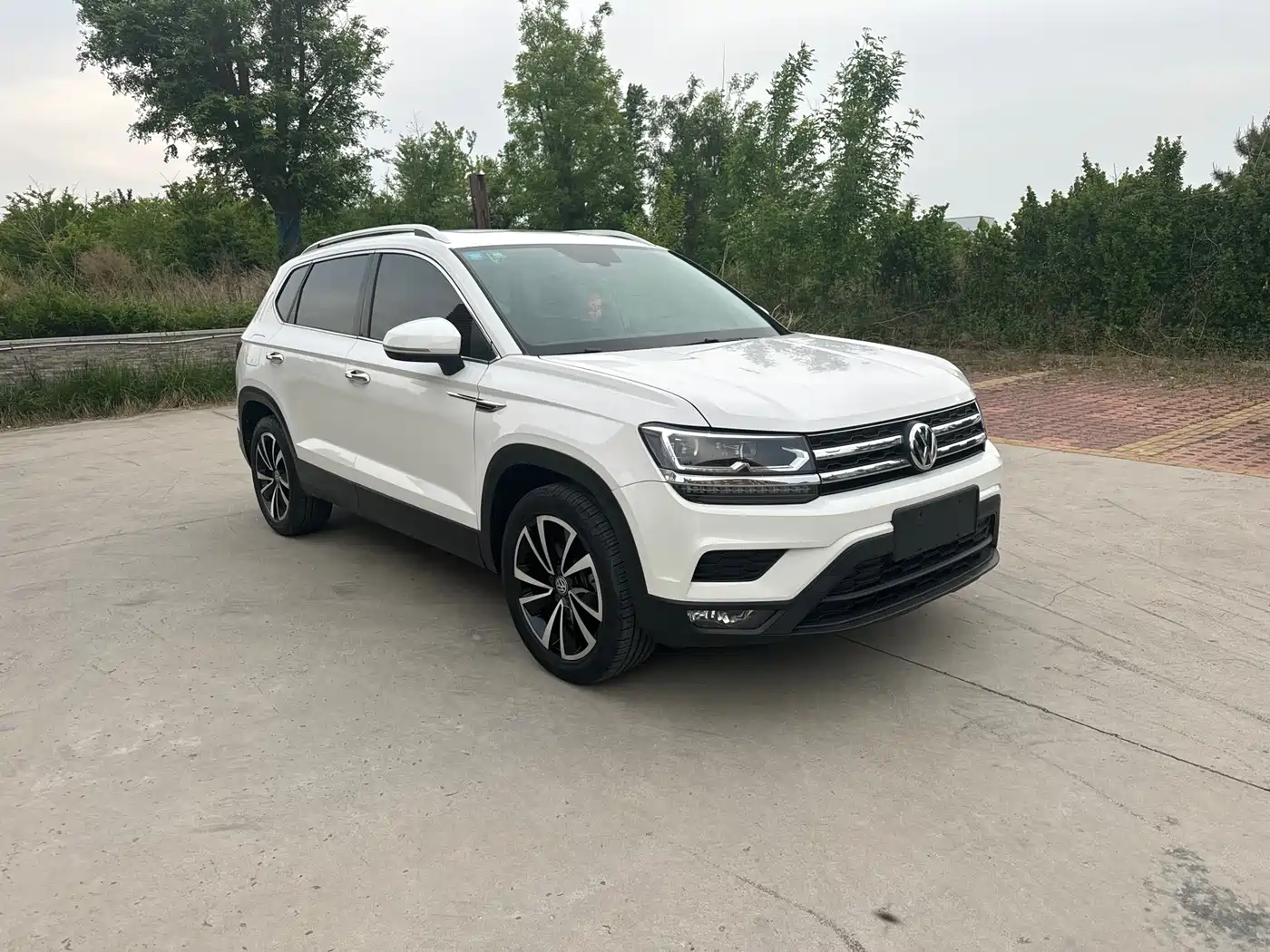 Volkswagen Tharu 2020 280TSI 2WD Luxury Edition China VI фото 3