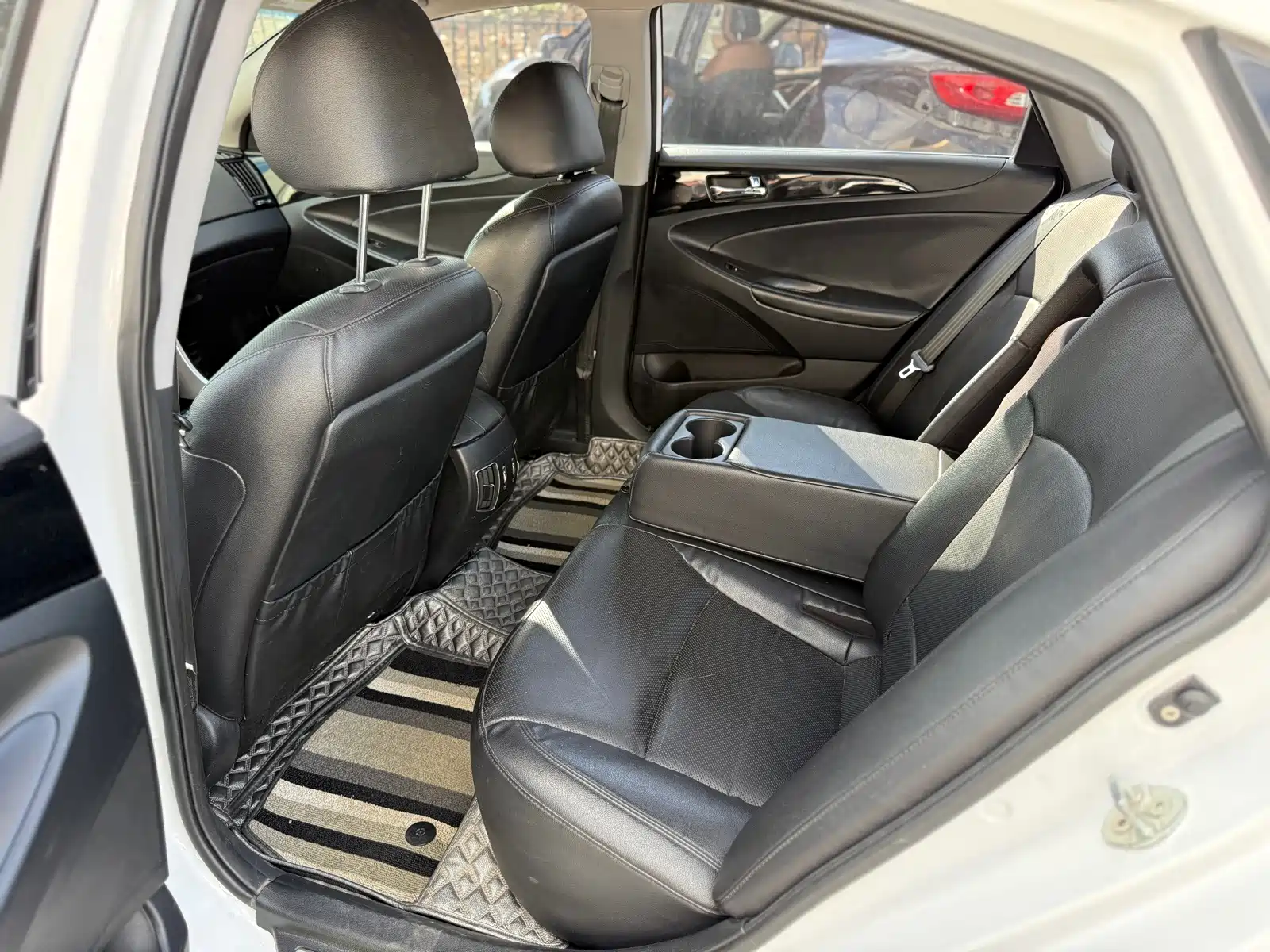 صورة 8 - Hyundai Sonata