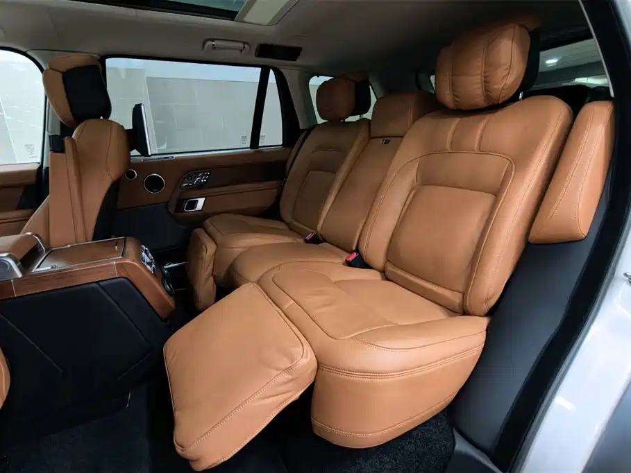 Land Rover Range Rover 2020 3.0 L6 Supreme Creation Extended Version фото 12