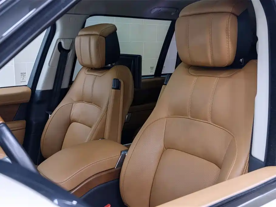 Land Rover Range Rover 2020 3.0 L6 Supreme Creation Extended Version фото 10