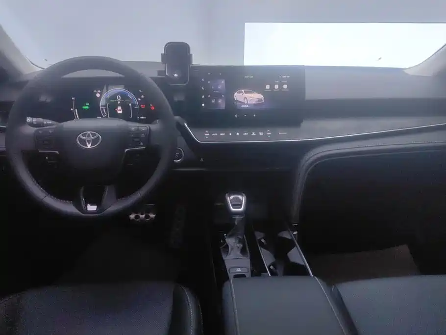 Toyota Camry 2025 2026 Hybrid 2.0HSE Sport Lite Edition