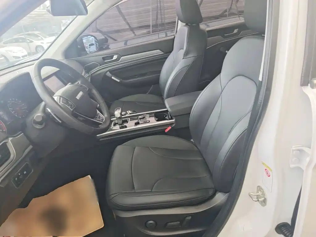 Фото 15 - Haval H6