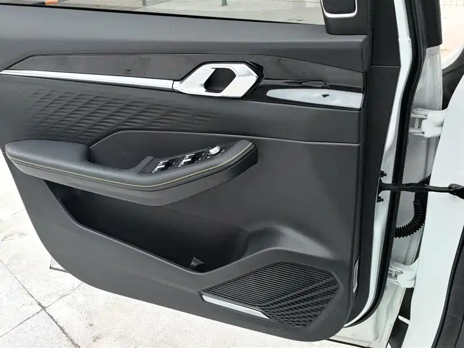 GEELY AUTOMOBILE BINYUE