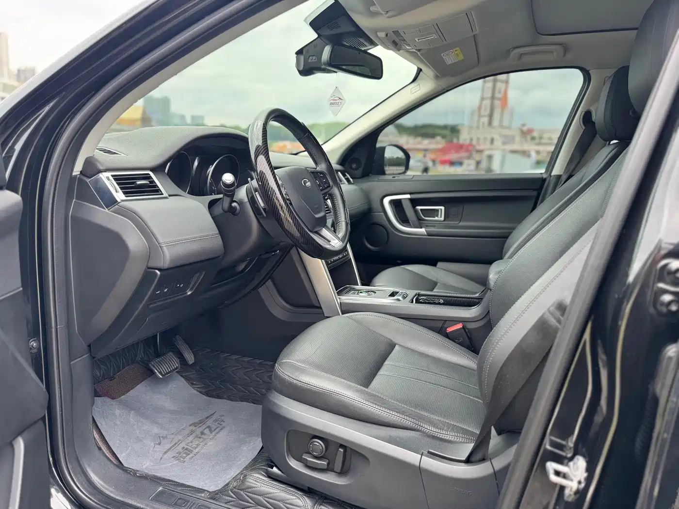 Фото 13 - Land Rover Discovery Sport