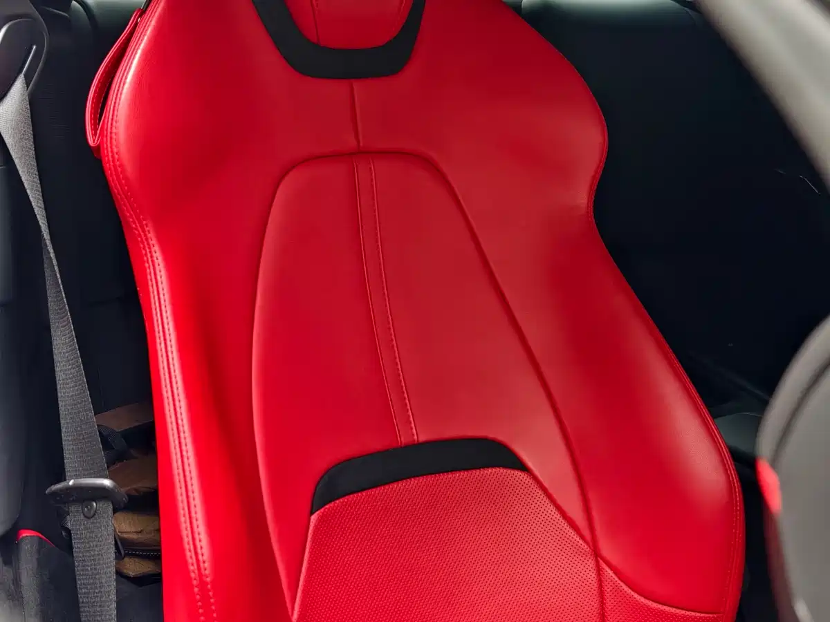 Ferrari Roma 2020 3.9T V8 фото 9