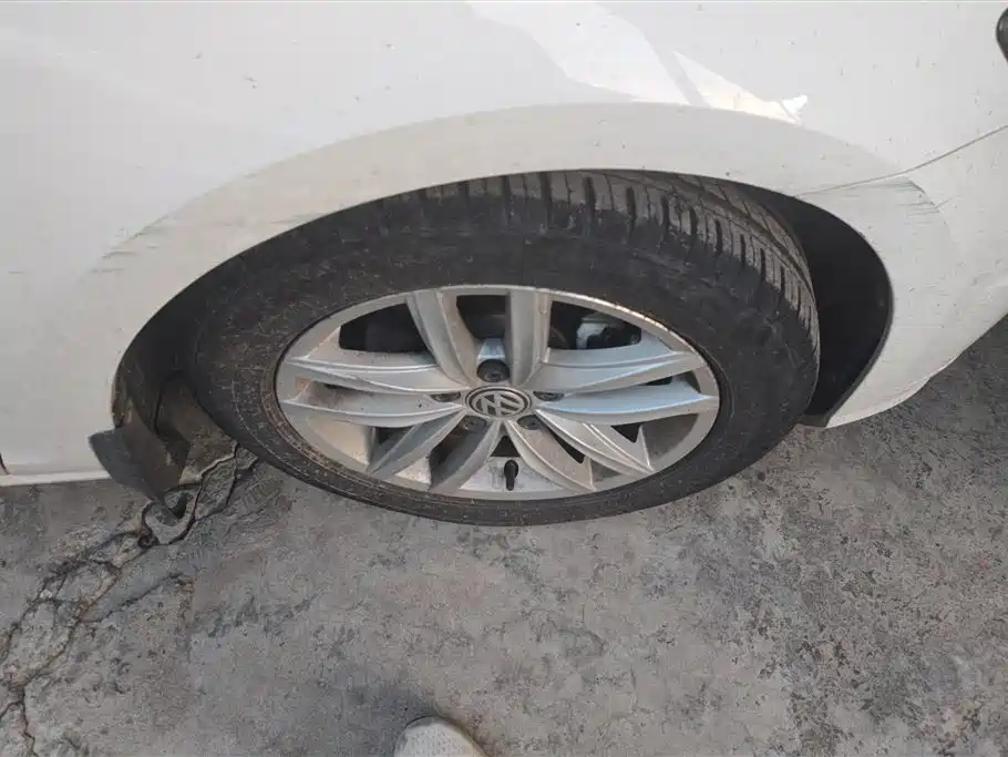 Volkswagen Golf 2019 200TSI DSG Comfort Progressive China VI фото 6