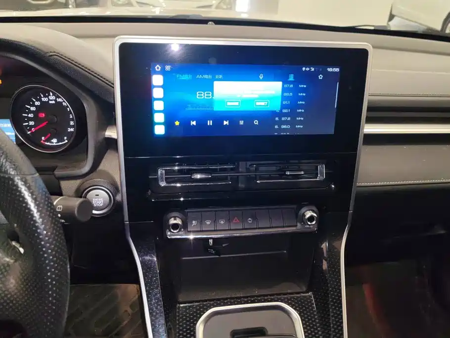 Photo 13 - Haval M6
