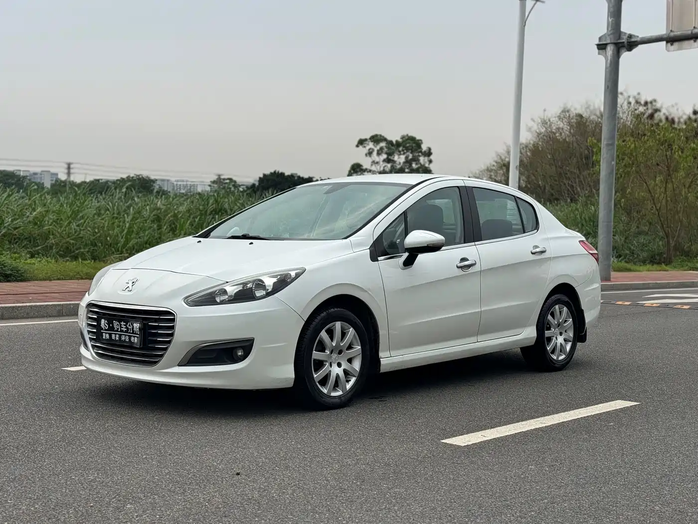 Peugeot 308 2014 Model Joy Edition Classic 1.6L Automatic Superior Style