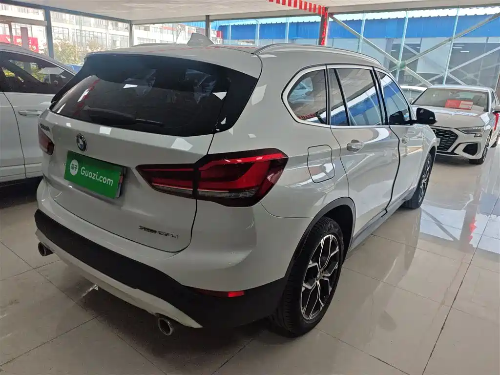 BMW X1 2020 sDrive25Li Leading Model фото 5