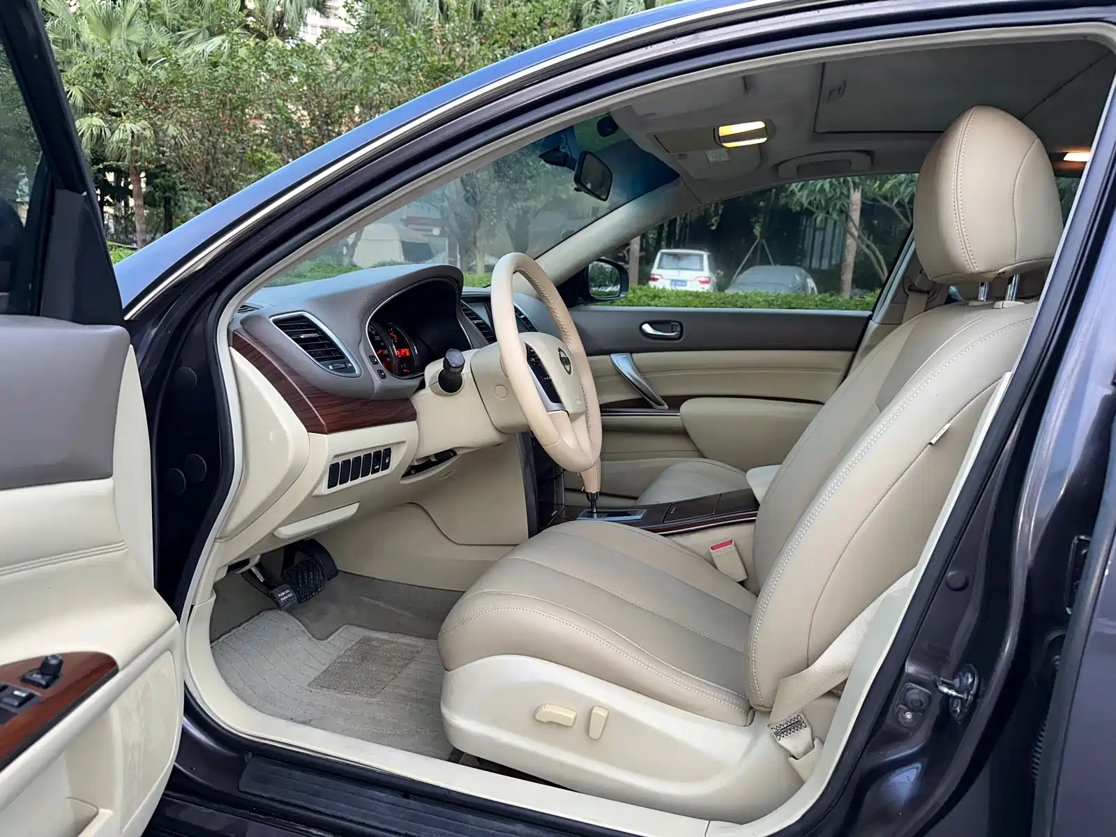 Photo 9 - Nissan Teana