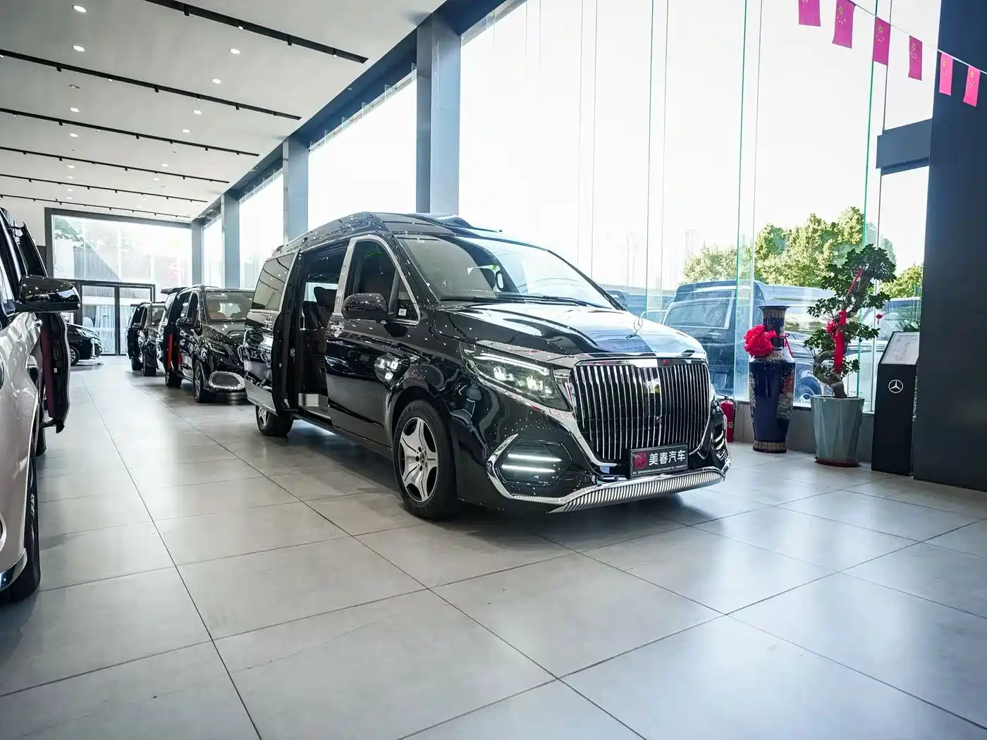 Mercedes-Benz Vito 2026 2024 2.0T Business 7-Seater