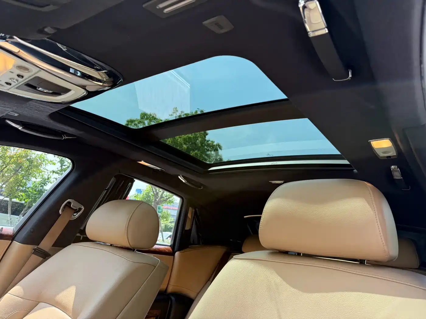 Rolls-Royce Ghost 2011 2010 Model 6.6T Standard