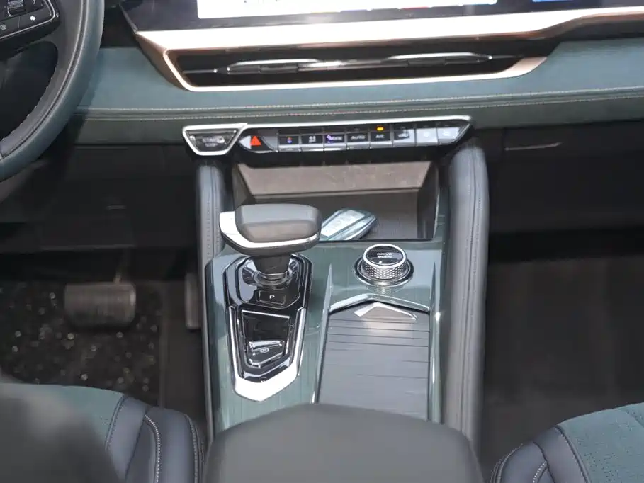 GEELY AUTOMOBILE XINGYUE L