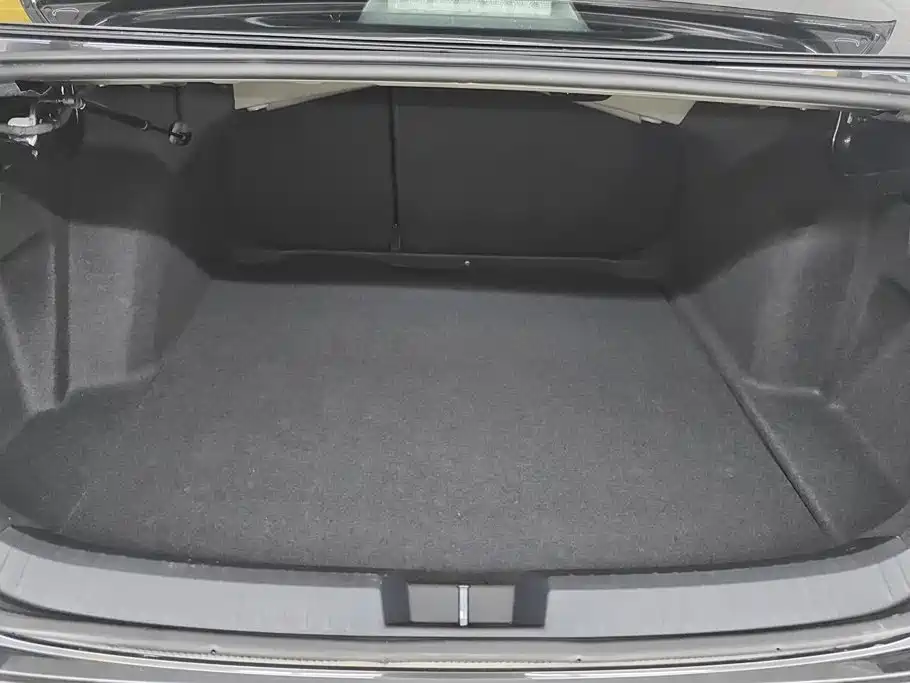 Volkswagen Sagitar, миниатюра 4