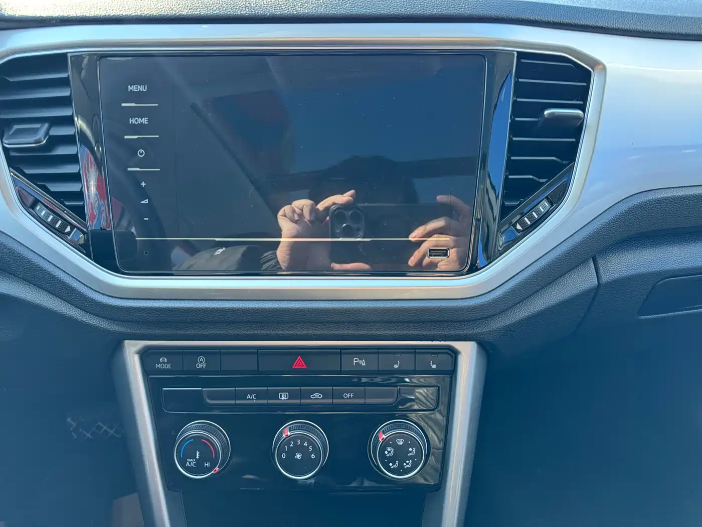 VOLKSWAGEN T ROC EXPLORING SONGS