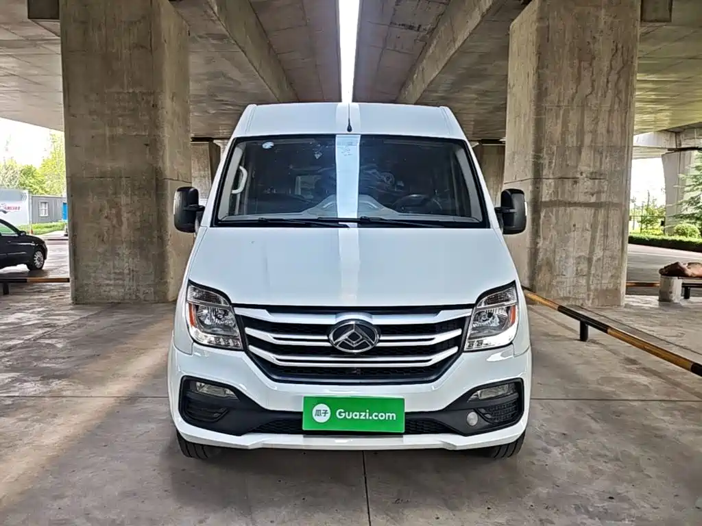 Maxus Xintu V80 2019 2018 2.5T 6MT Aoyun Short Wheelbase Medium Roof 5-6-seater