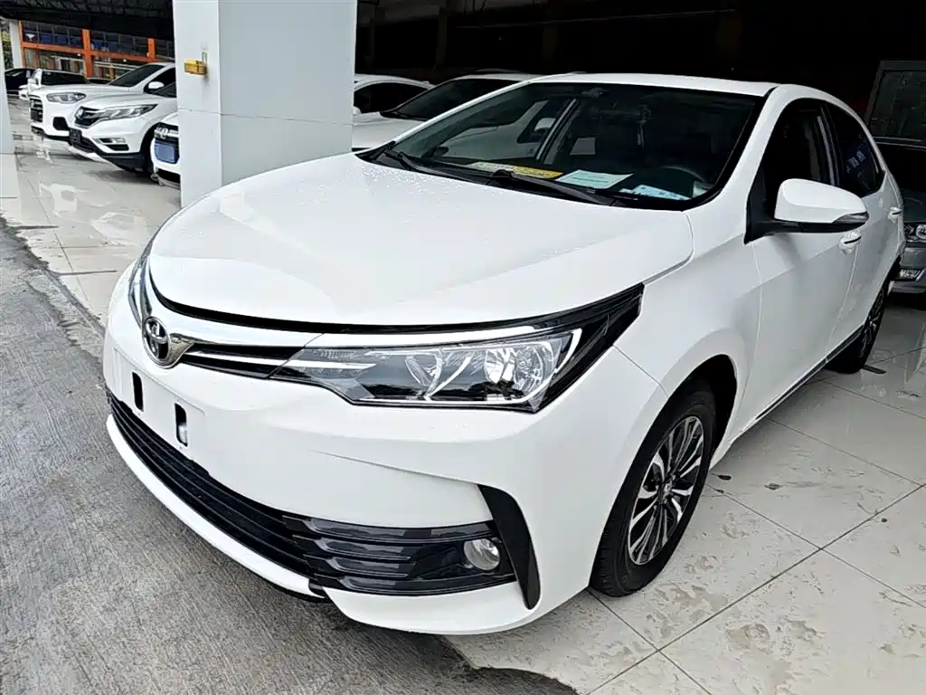 Toyota Corolla 2017 Facelift 1.2T S-CVT GL-i фото 2