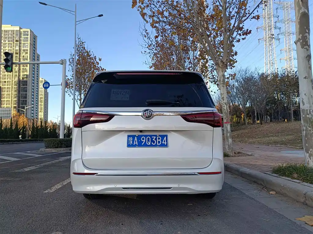 BUICK GL8