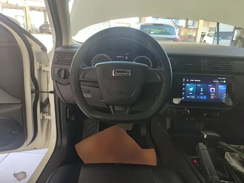 Qoros 3 2019 2018 Sedan 1.6L Auto Leading