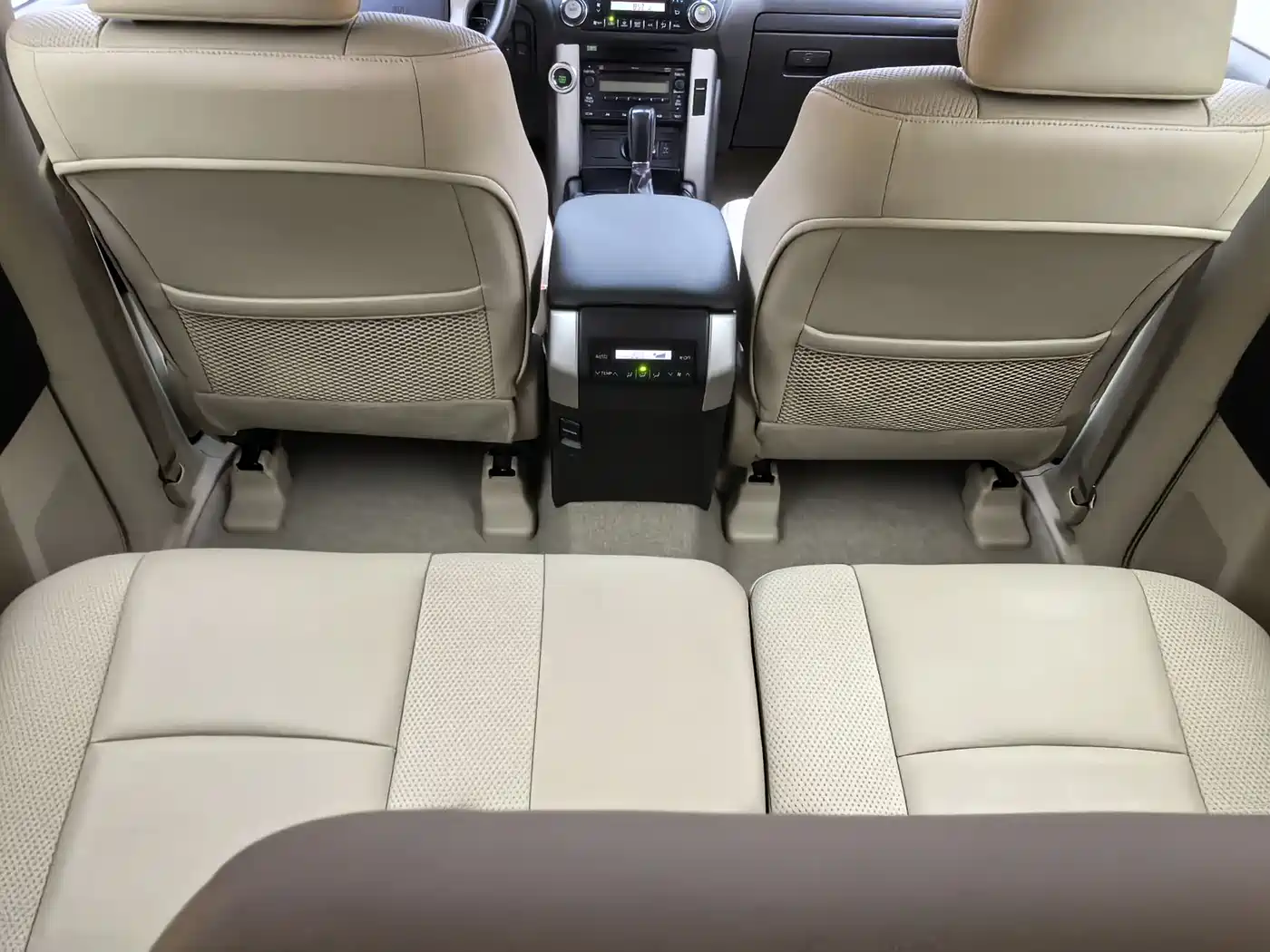 Toyota Prado 2010 4.0L Automatic TX-L фото 20