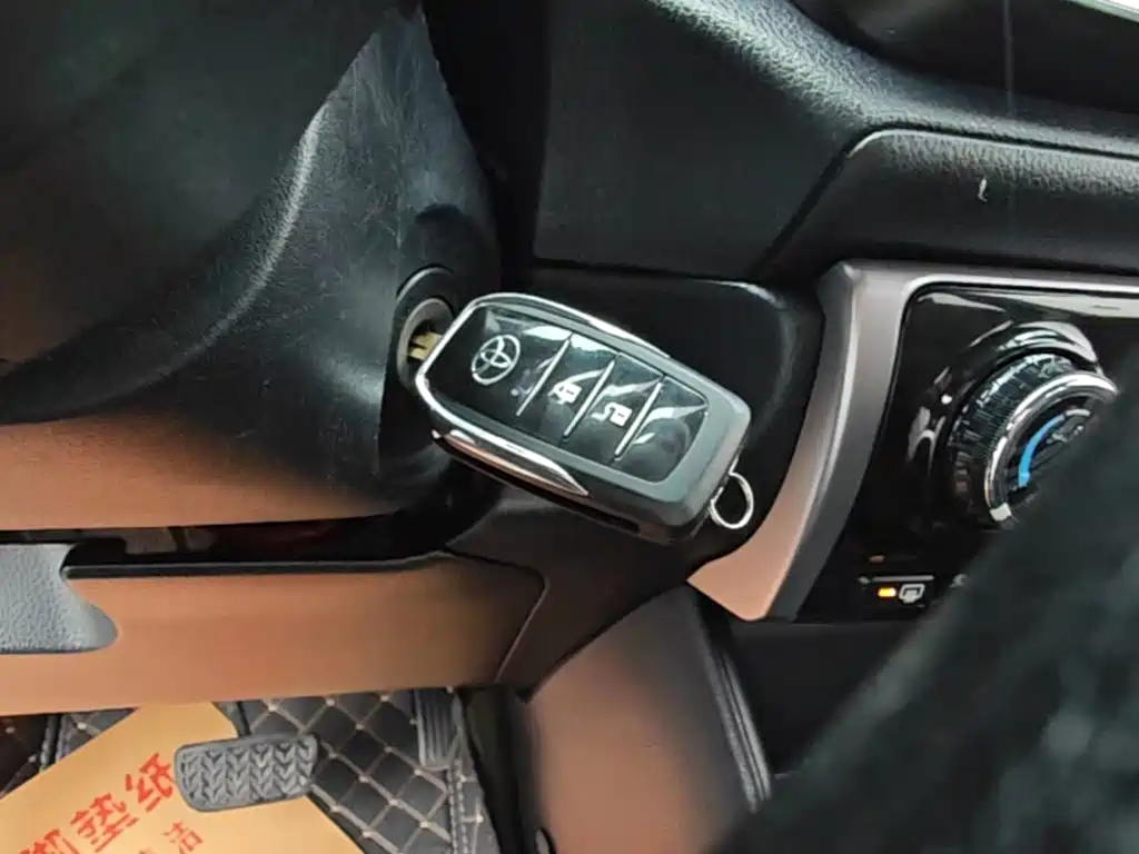 Toyota YARiS L Zhi Xiang 2019 2019 1.5E CVT Charming China VI