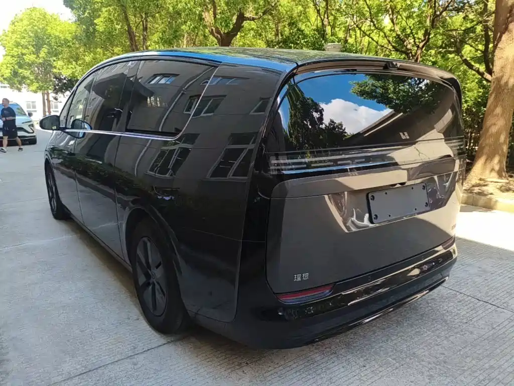 Li Auto MEGA 2025 2025 Model Home Family Special Edition