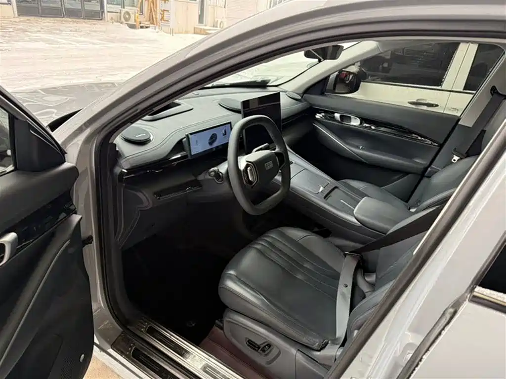 GEELY GALAXY GALAXY E5