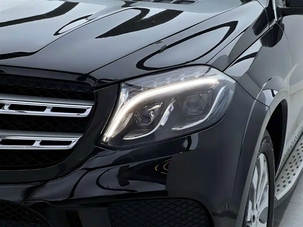 Mercedes-Benz GLS 2018 Facelift GLS 400 4MATIC Sport фото 4