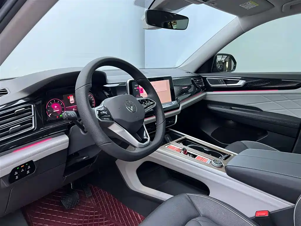 Volkswagen Teramont 2024 380TSI 4WD Dragon Glory Edition фото 14