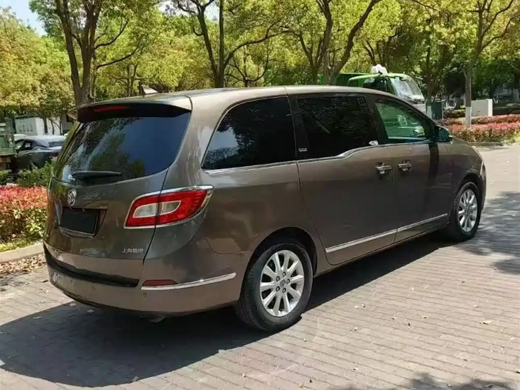 Buick GL8 2013 3.0L GT Luxury Business Elegance Edition фото 3