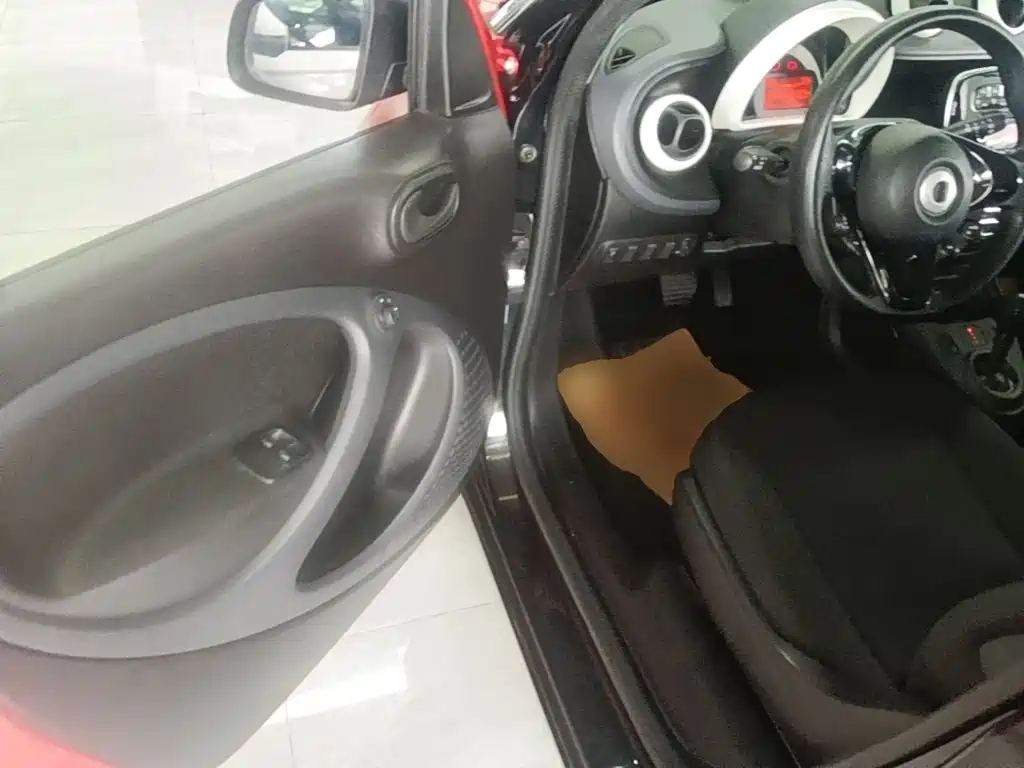 smart forfour 2018 2018 1.0L 52kW Agile Edition