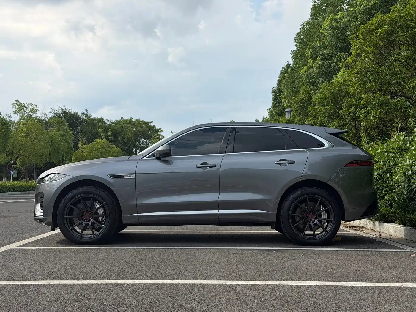 Jaguar F-PACE 2022 2022 Model P340 R-Dynamic SE